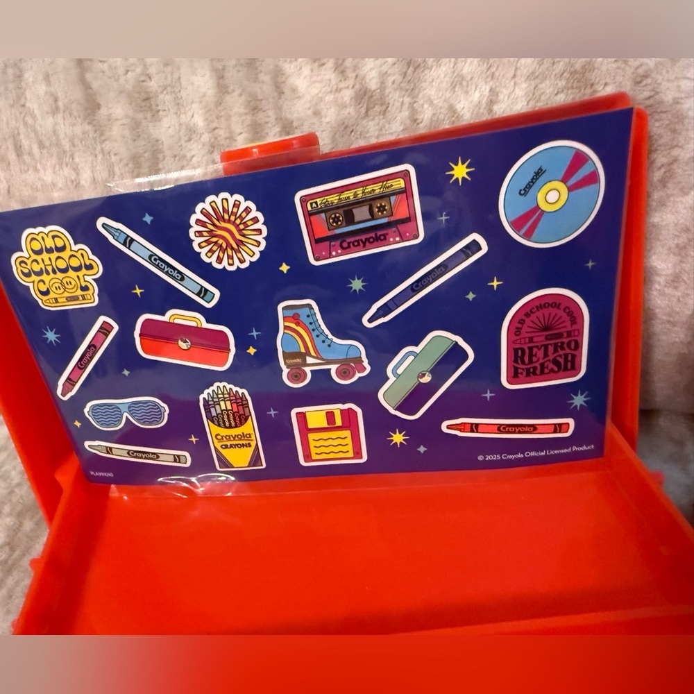 Crayola Limited Edition Red Tote - Picture 5 of 5